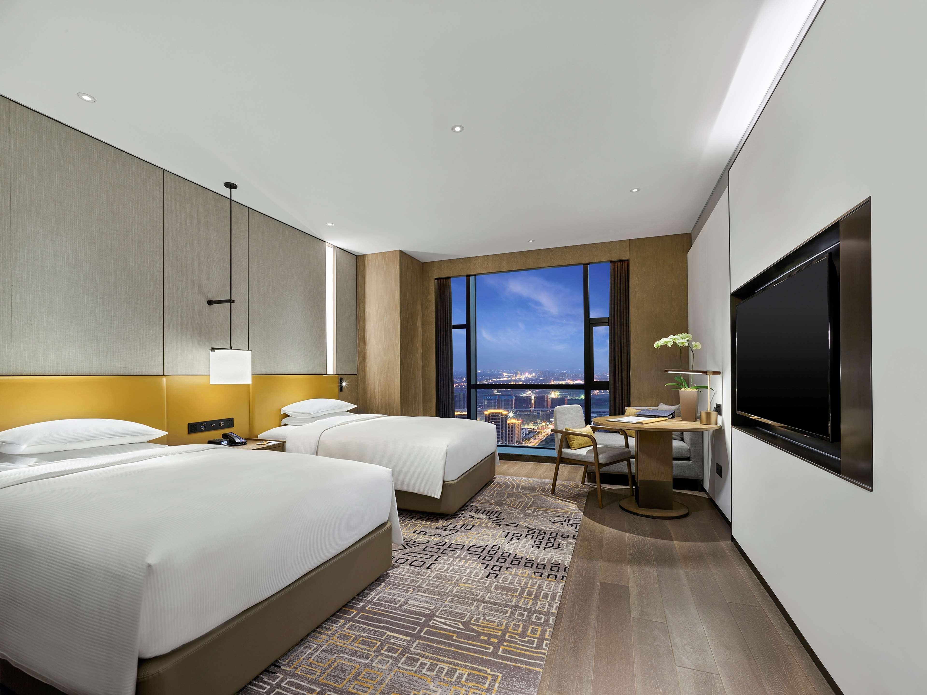 Hilton Jiaxing Hotell Exteriör bild