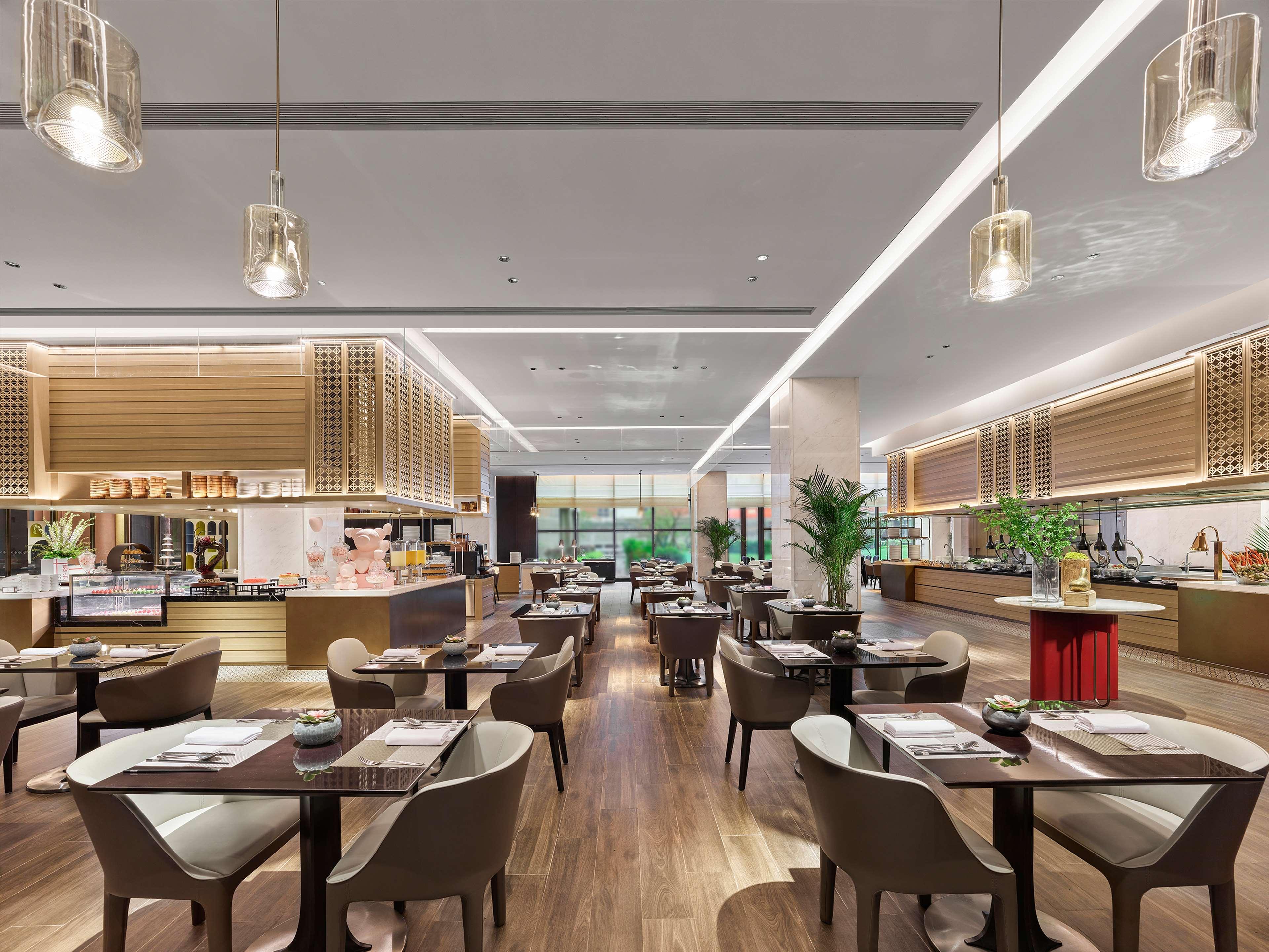 Hilton Jiaxing Hotell Exteriör bild