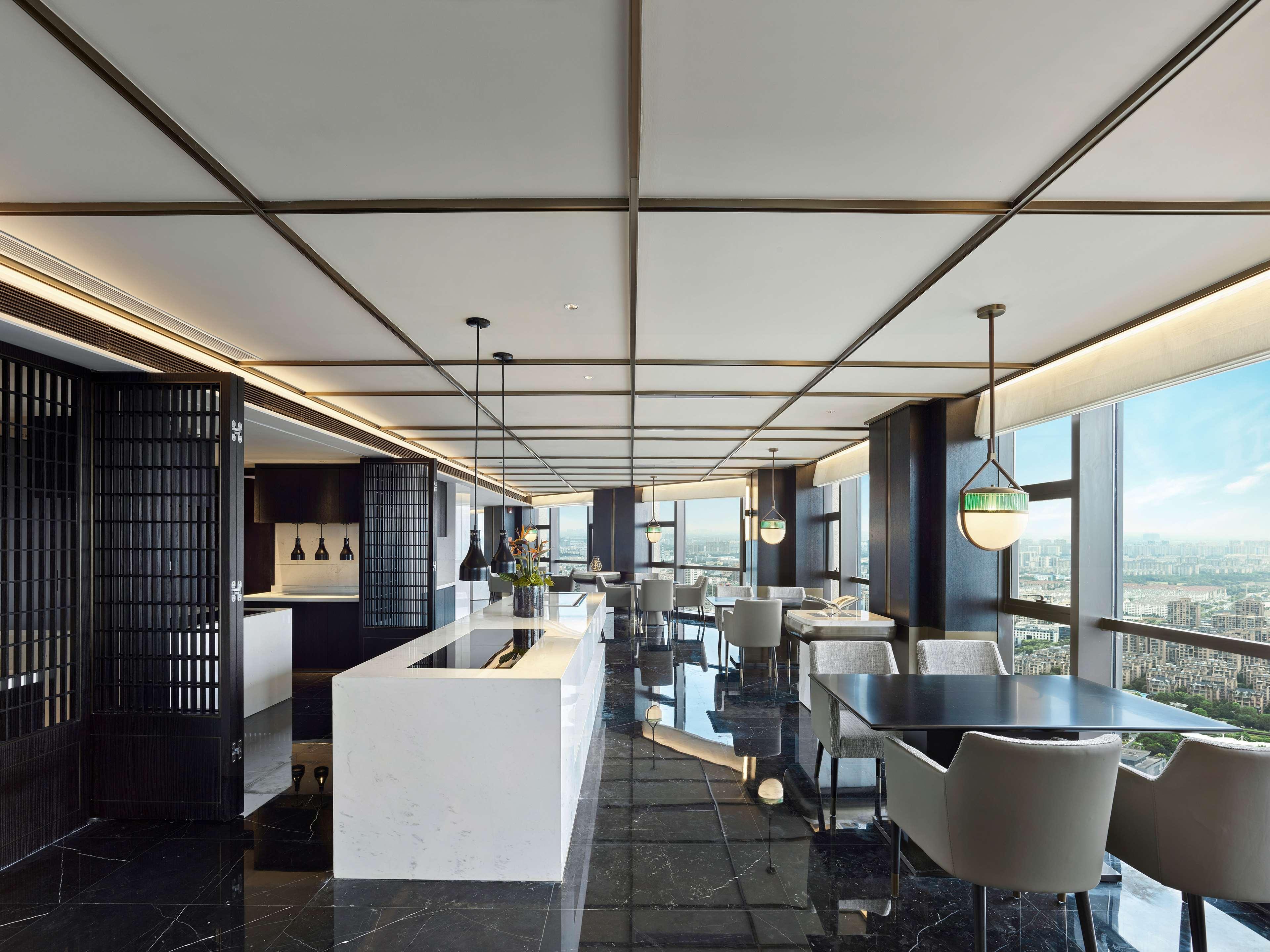 Hilton Jiaxing Hotell Exteriör bild