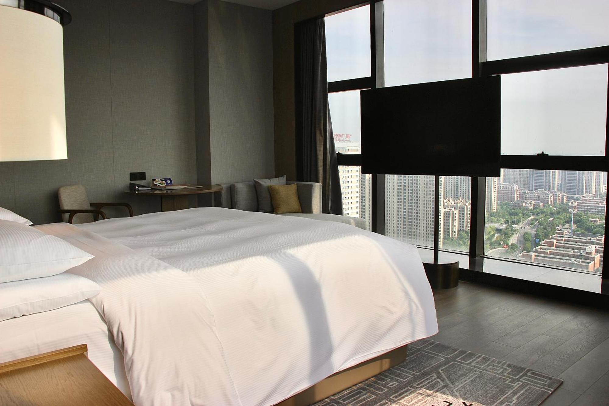 Hilton Jiaxing Hotell Exteriör bild