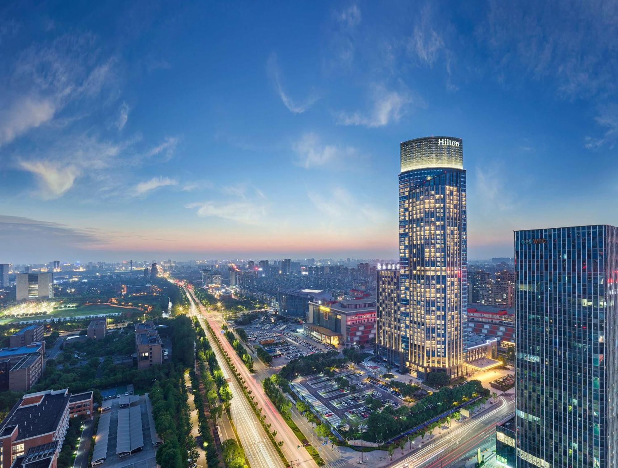 Hilton Jiaxing Hotell Exteriör bild
